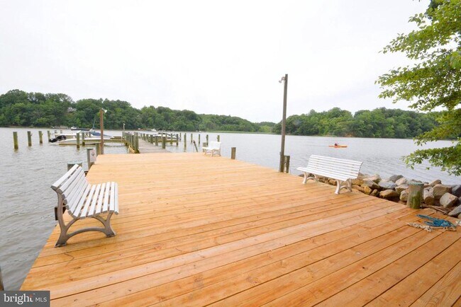 Building Photo - 835 Coxswain Way