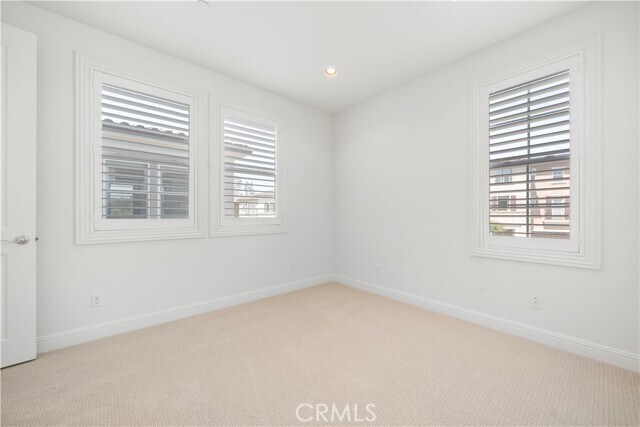 Building Photo - 118 Zion Dr