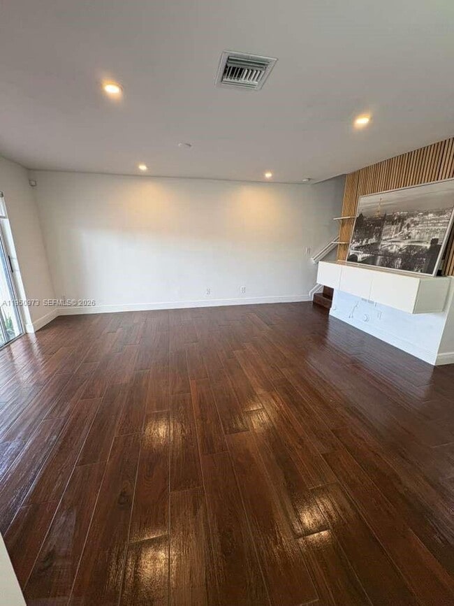 Building Photo - 5305 SW 126th Terrace