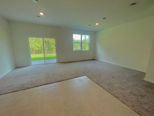 Building Photo - 3057 Temples Xing Blvd