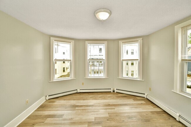 Primary Photo - 180 Westville St