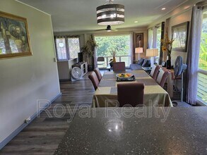 Building Photo - 286 Auwaiolimu St