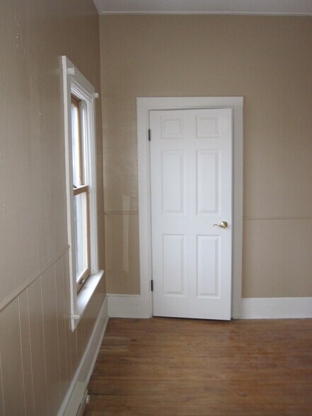 Building Photo - 118 Spring St