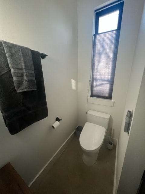 Toto Bidet Toilet - 3003 Birdwood Cir