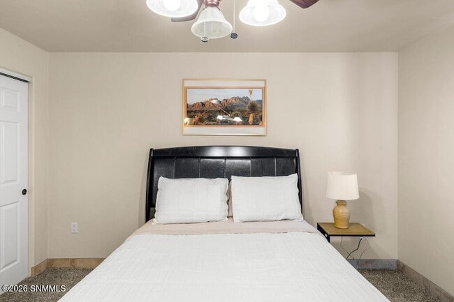 Building Photo - 2561 Desert Cove Pl