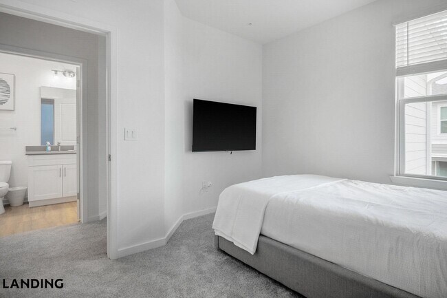 Building Photo - 515 Corso Ln