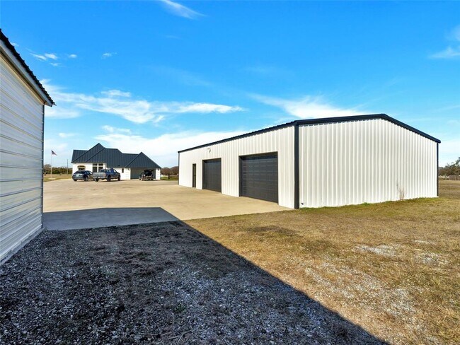 Building Photo - 157 Country Pl Ln