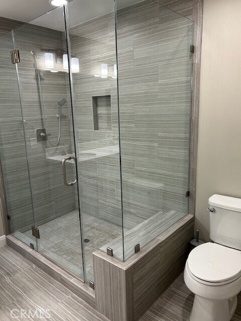 Building Photo - 16408 Valencia Ave