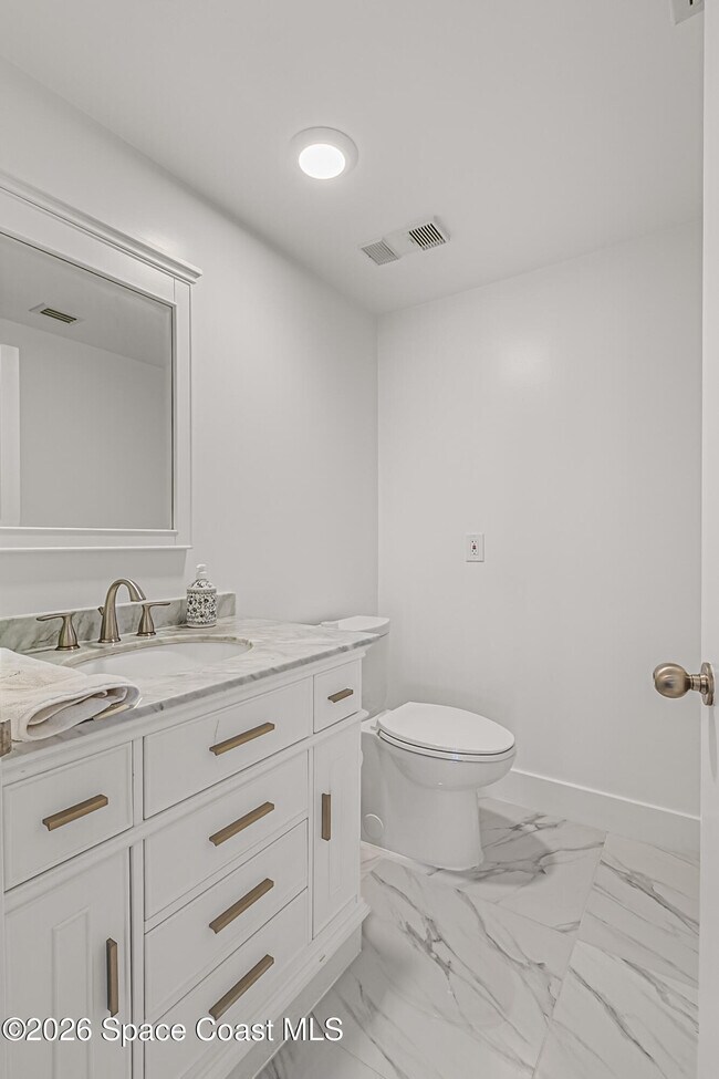 Building Photo - 7415 Aquarina Beach Dr
