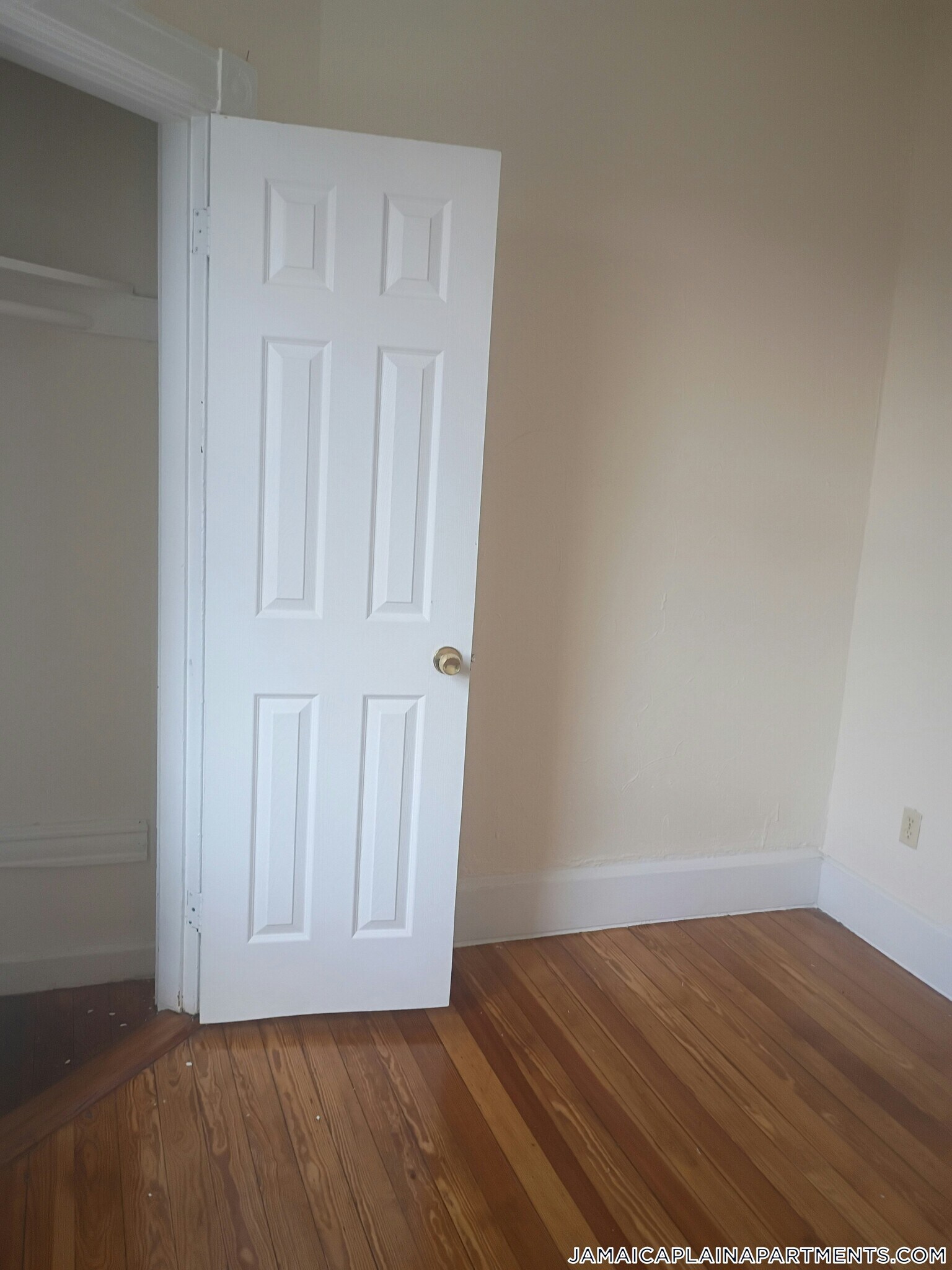 Building Photo - 31 Gay Head St