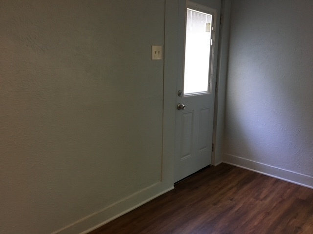 Building Photo - 903 Haynes Street