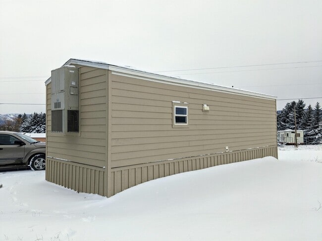 Building Photo - 309 Smith Lake Rd