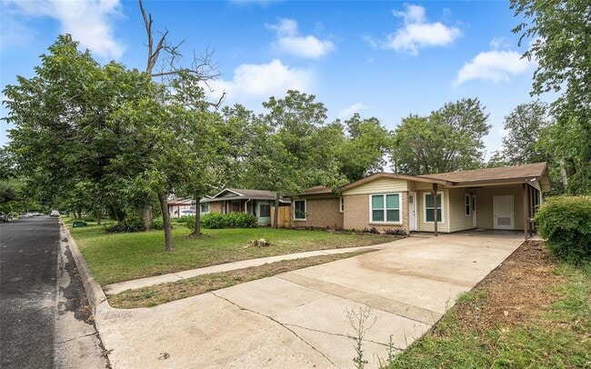 Building Photo - 1309 Suffolk Dr