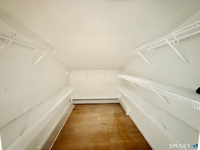 Building Photo - 79 Elmwood Hts