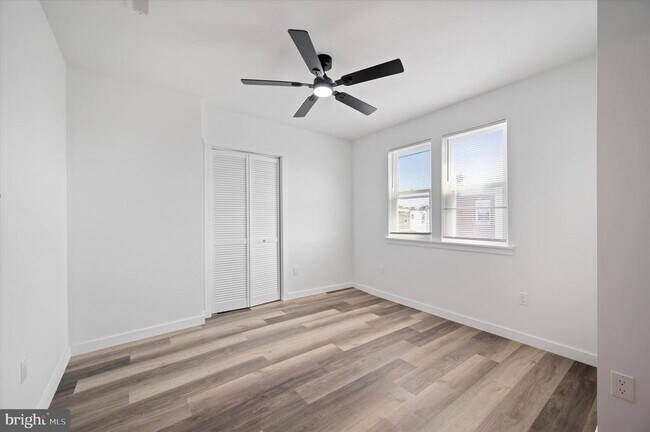 Building Photo - 2614 Sylmar St
