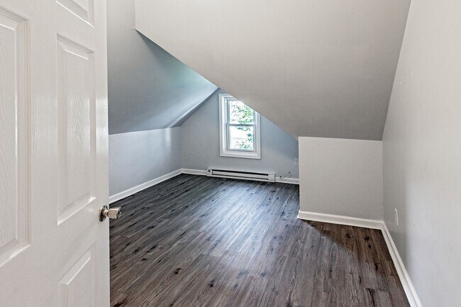 Building Photo - 35 High St