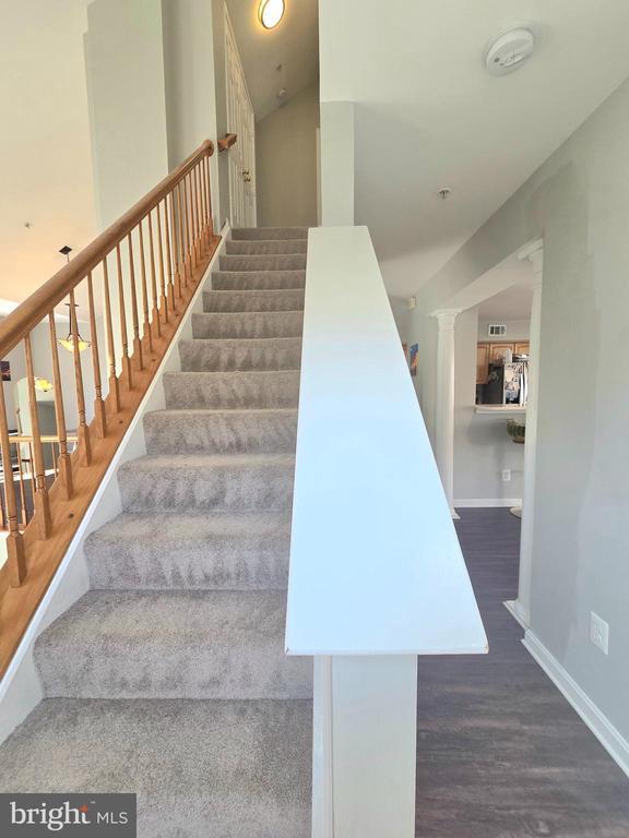 Building Photo - 1604 Post Oak Dr