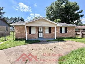Building Photo - 3431 Rebeh Rd