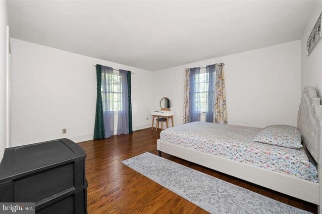 Building Photo - 253 Peoples Way