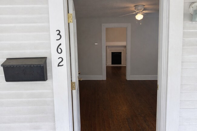 Building Photo - 362 Oldham Ave