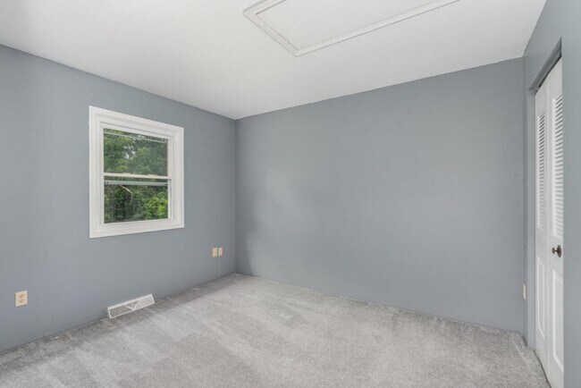 Building Photo - 1133 Nanroc Dr