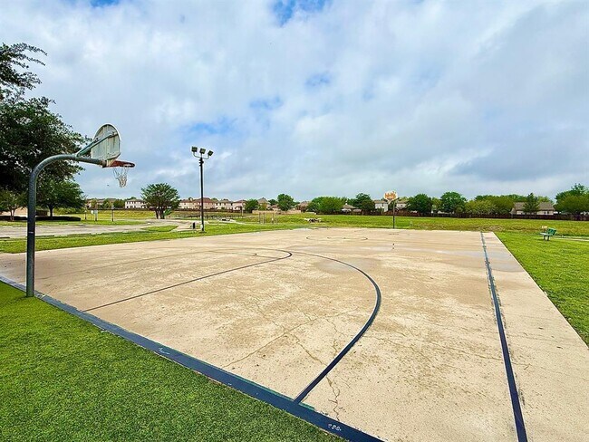 Building Photo - 245 Sheep Trail Dr