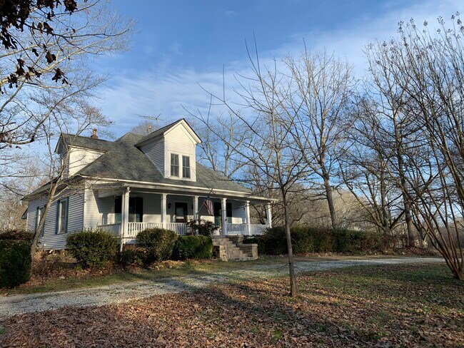 Building Photo - 8422 Pendergrass Rd