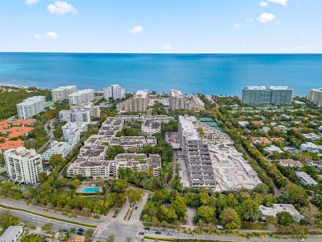 Building Photo - 201 Crandon Blvd