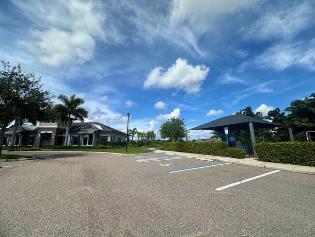 Building Photo - 9074 Bexley Dr