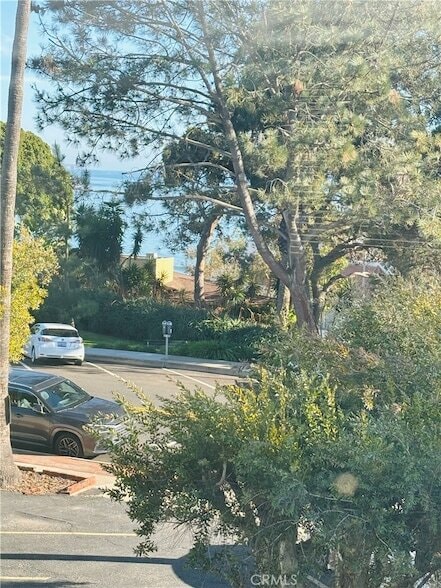 Building Photo - 274 Cliff Dr