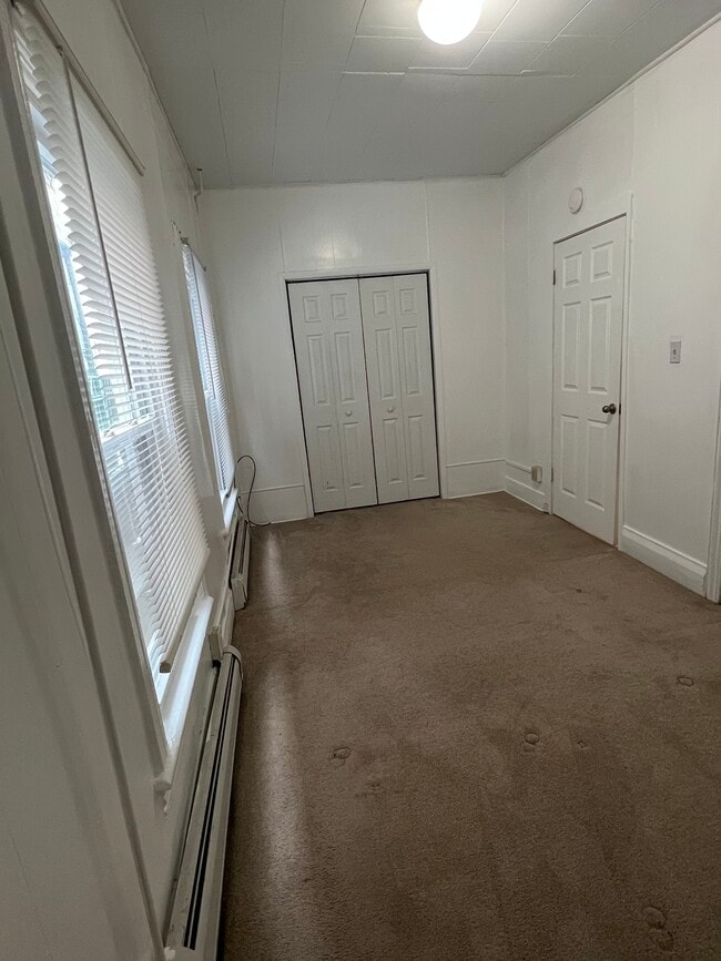 Building Photo - 2412 9th Ave