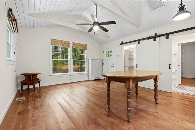 Building Photo - Charming 1BR ADU in Coveted Hope Valley with Private Screened Porch