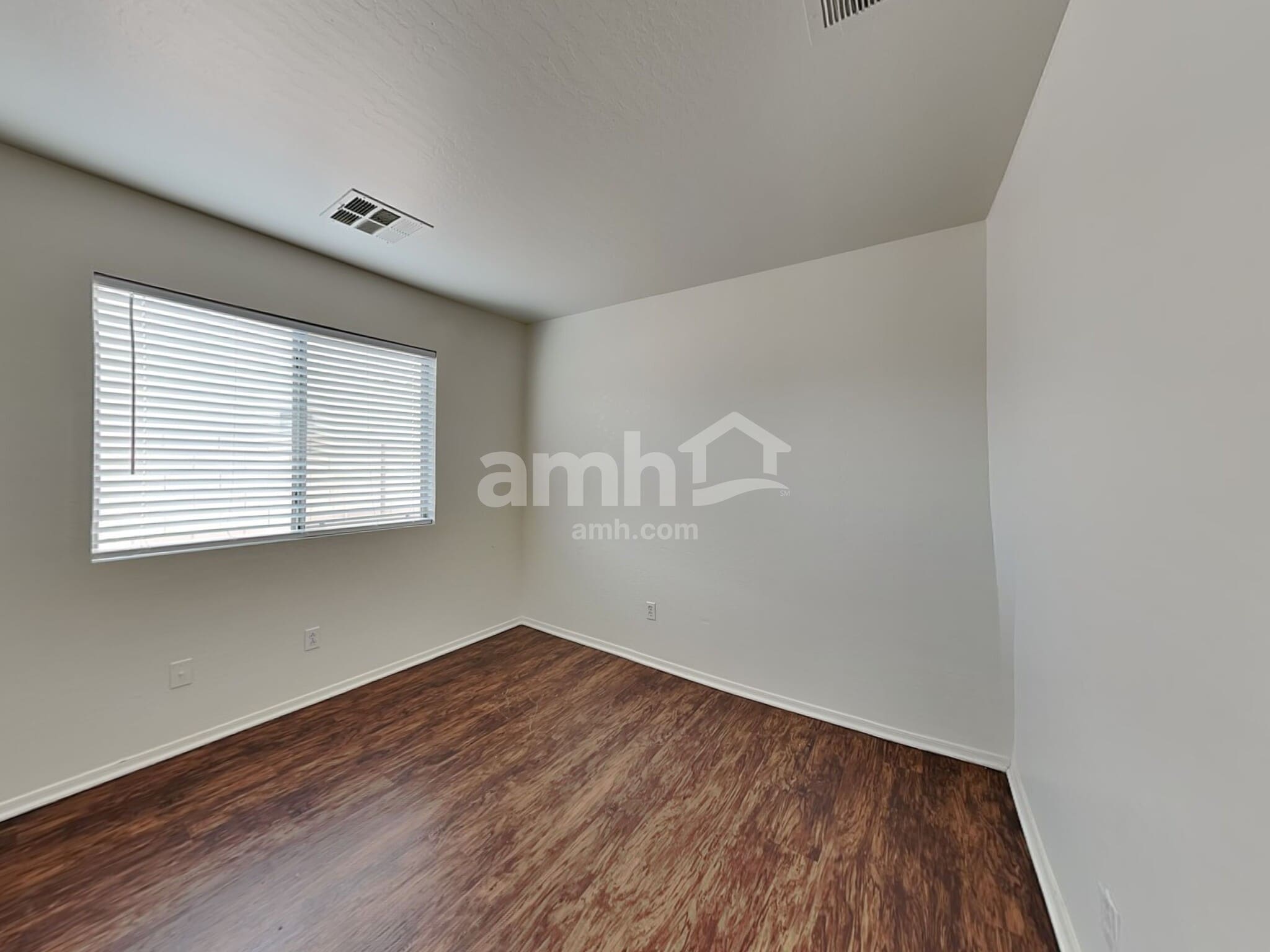 Building Photo - 4228 S 100th Dr