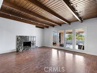 Building Photo - 8315 Valecrest Dr