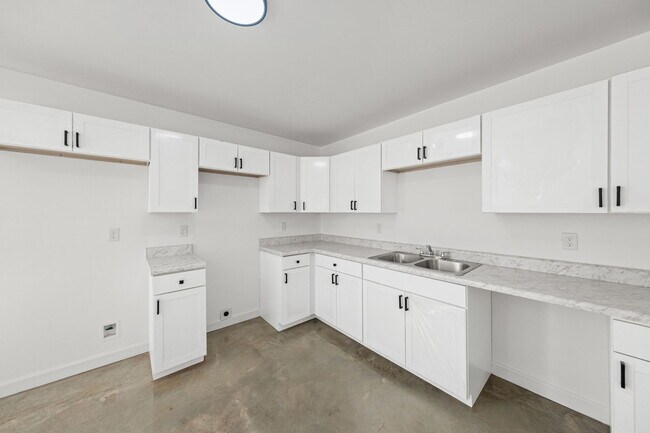 Building Photo - 931 Seattle St