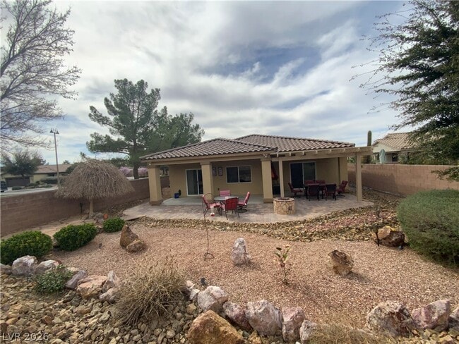 Building Photo - 4936 Semifonte Dr