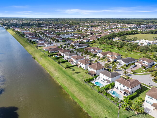Building Photo - 3270 Dunning Dr