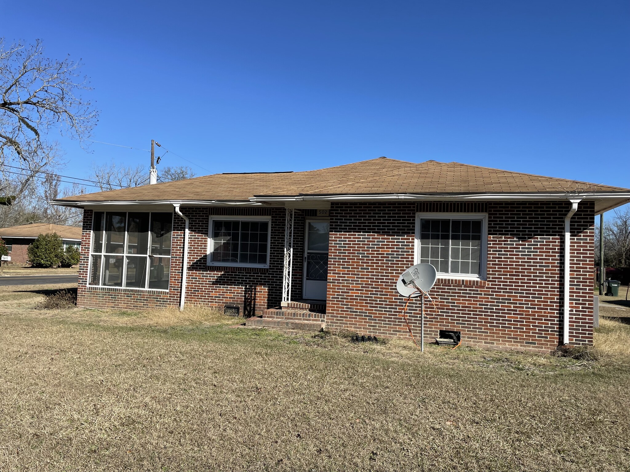 Building Photo - 502 E Barnard St