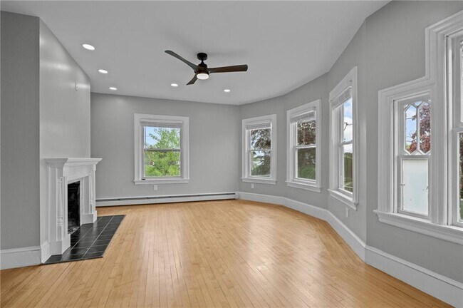Building Photo - 17 Selkirk Rd