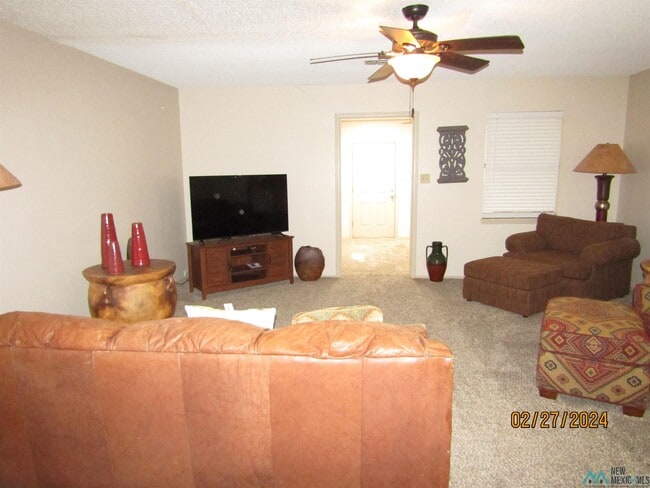 Building Photo - 1913 Villa Dr