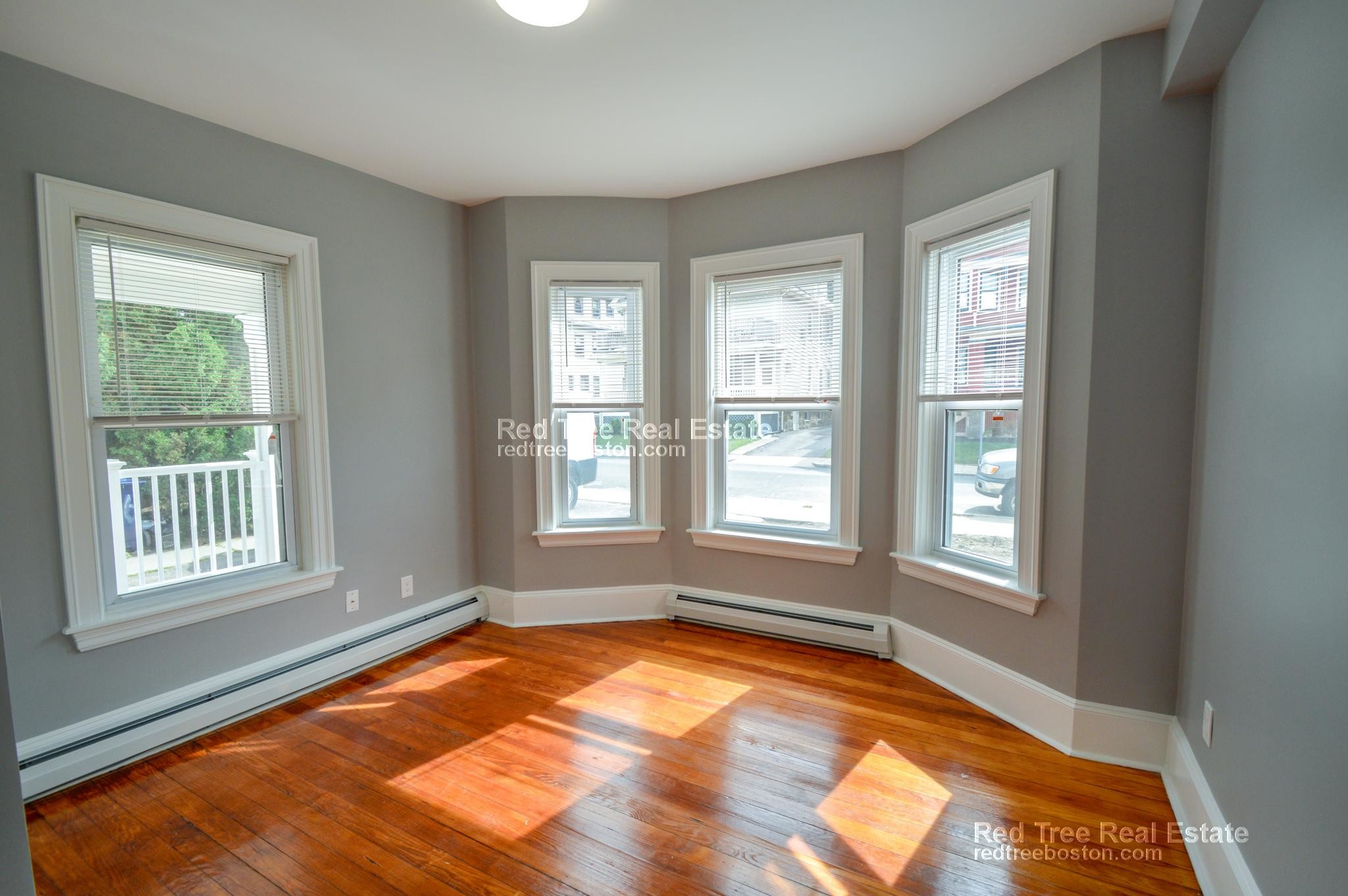 Building Photo - 62 Mapleton St