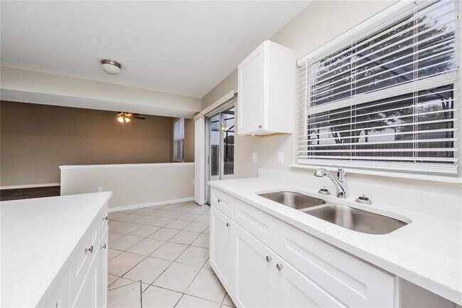 Building Photo - 4355 Pembridge Ave