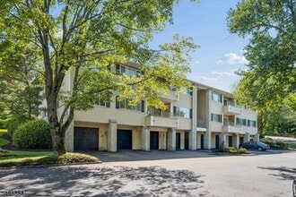 Building Photo - 50 W Lindsley Rd