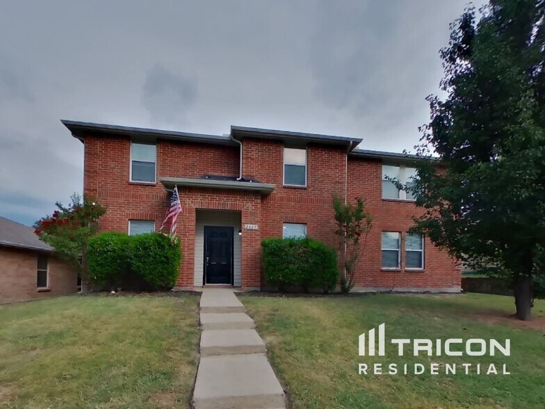 Primary Photo - 2669 Bandera Pl