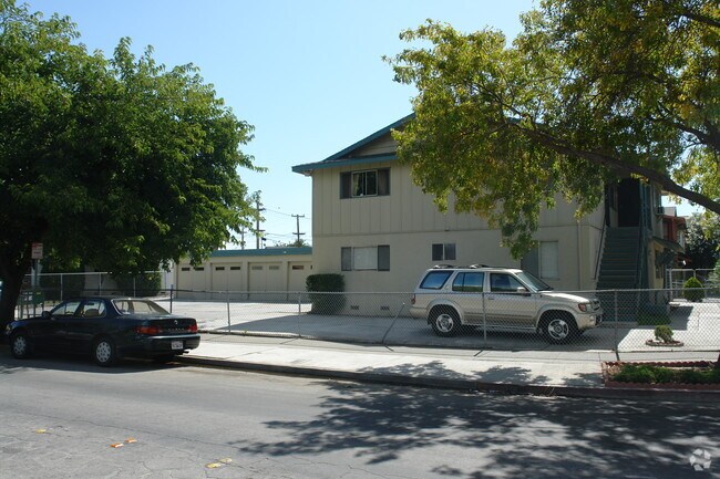 Building Photo - Pearl Avenue Apartments