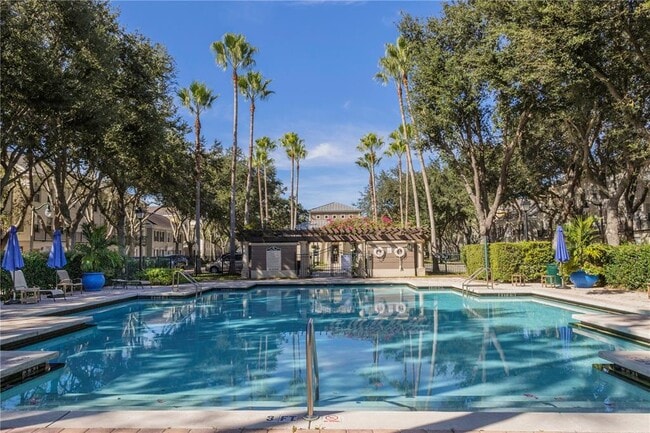 Building Photo - 1042 Waterside Dr