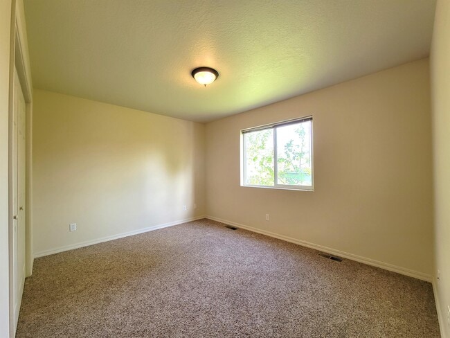 Building Photo - 3509 Laredo Dr