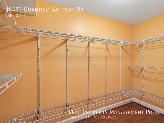 Building Photo - 18483 Quantico Gateway Dr