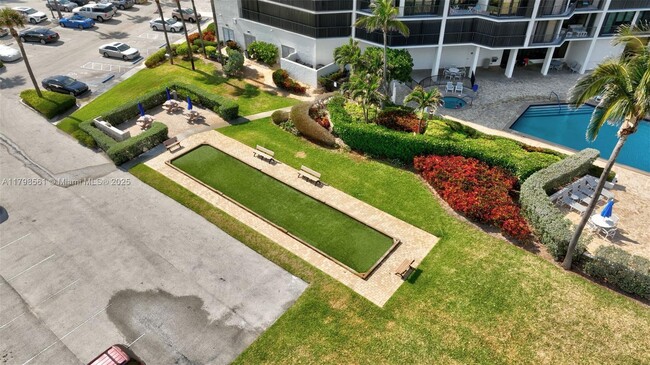 Building Photo - 9650 S Ocean Dr