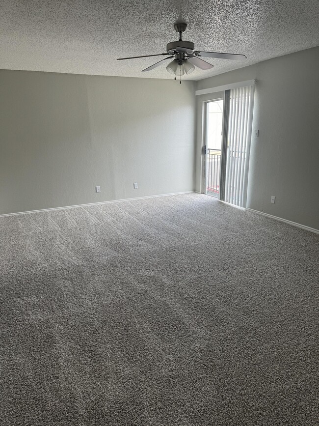 Building Photo - 5971 N Westcreek Ct